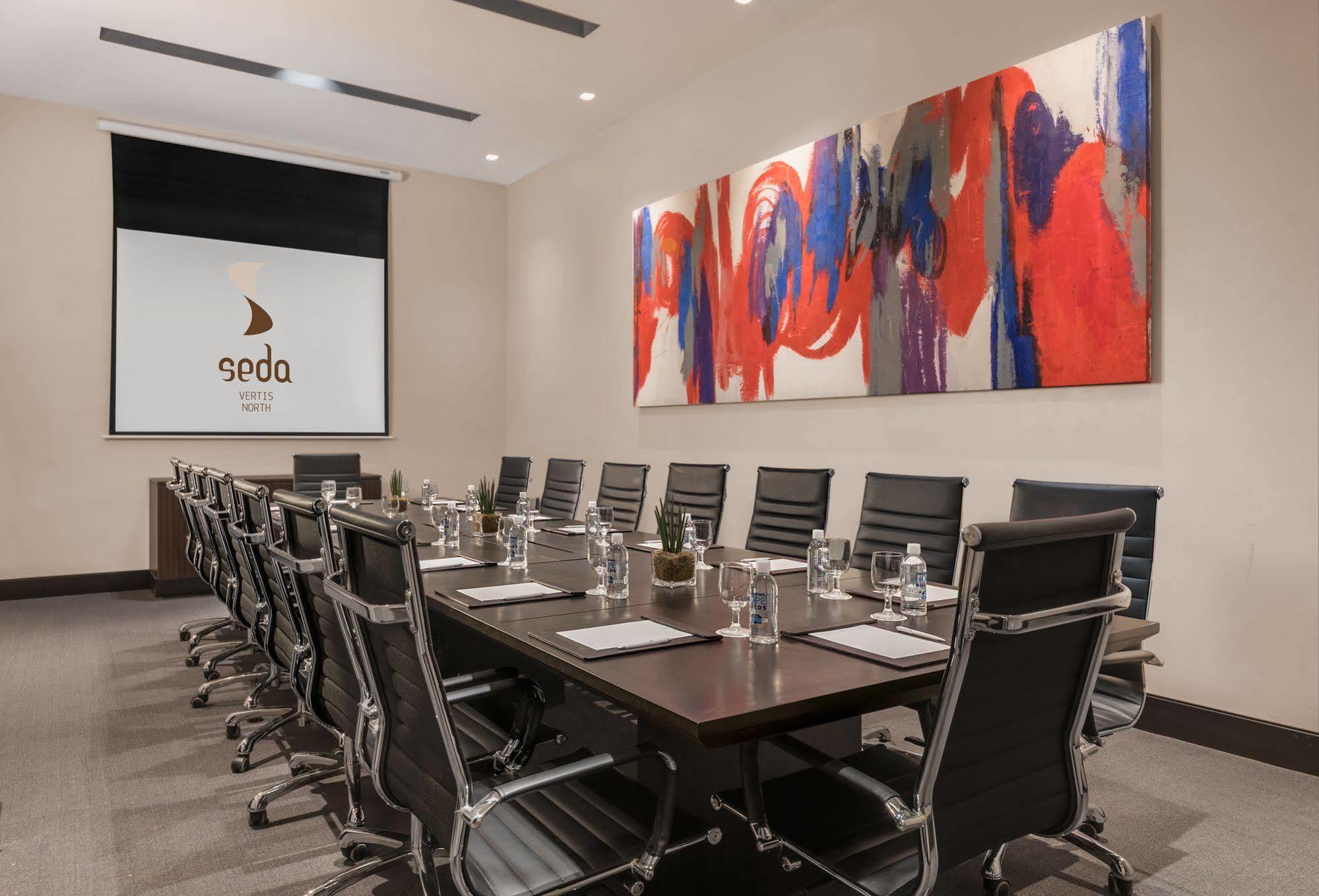 Seda Vertis North Quezon City Kültér fotó Boardroom at Seda Hotel